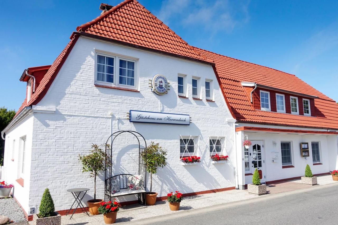 Gaestehaus Am Herrendeich Hotel Nordstrand Exterior photo