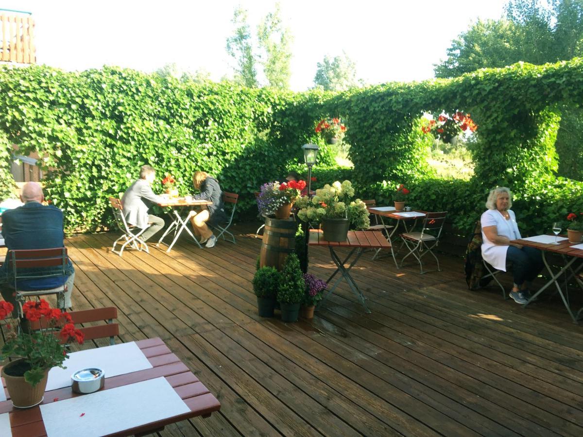 Gaestehaus Am Herrendeich Hotel Nordstrand Exterior photo